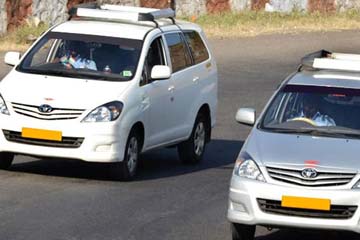 Toyota Innova Taxi Service